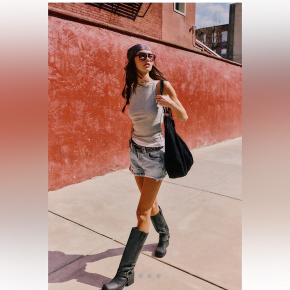 NWT Free People WE THE FREE Now or Never Denim Short in Moon Child size 30 - Picture 2 of 9